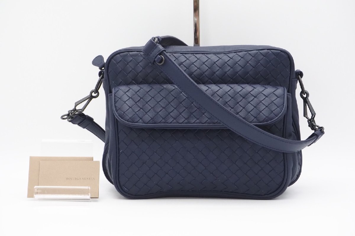 ☆安心の３大保証☆ ABランク ≪BOTTEGA VENETA ボッテガ ヴェネタ/ショルダーバッグ≫ 199752 イントレチャート メッセンジャーバッグ 紫