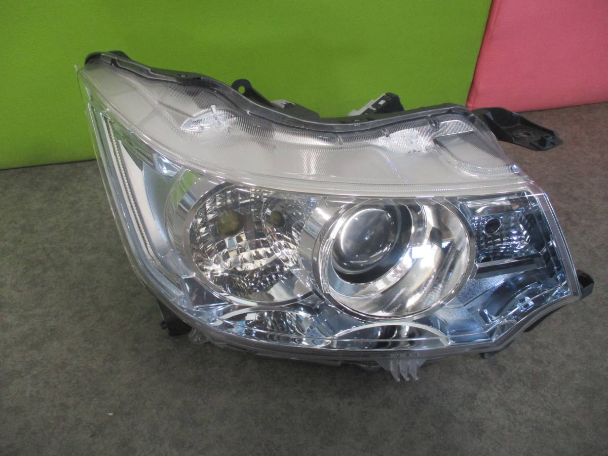 スズキMH34SワゴンＲスティングレーMH44S純正フロント右HID用ヘッドランプ100-59271ヘッドライト ジャンク品35120-72M71即決即日発送可能！