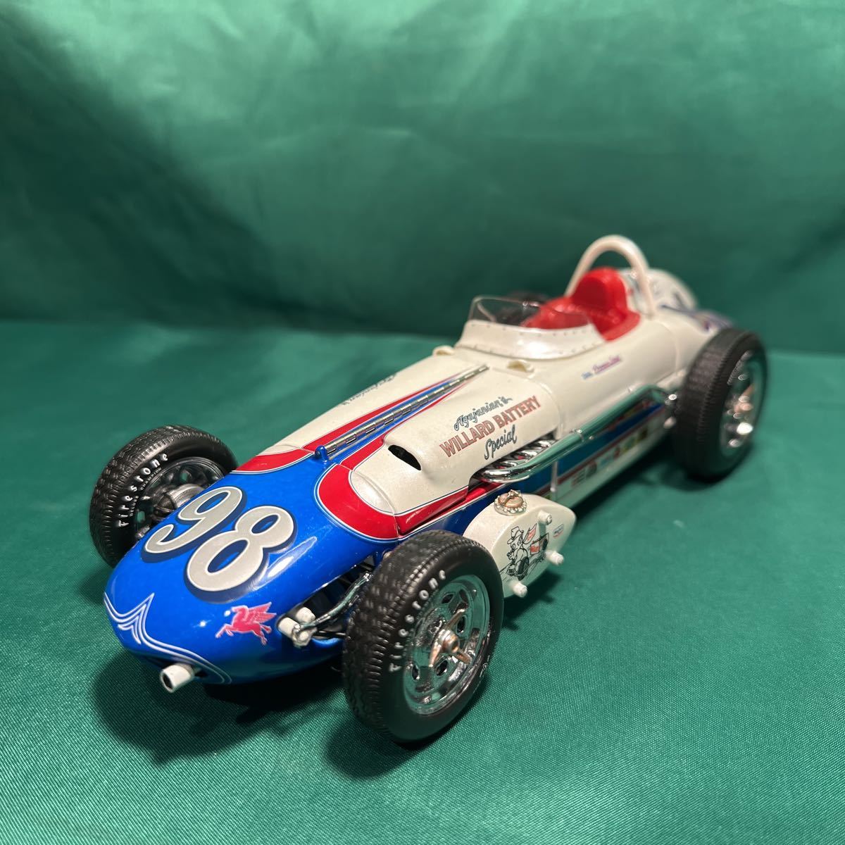 1/18 カルーセル1 / Carousel 1 / ダイキャスト ミニカー / メーカー不明 / 中国製 / 難あり・中古 コレクター放出品 模型 