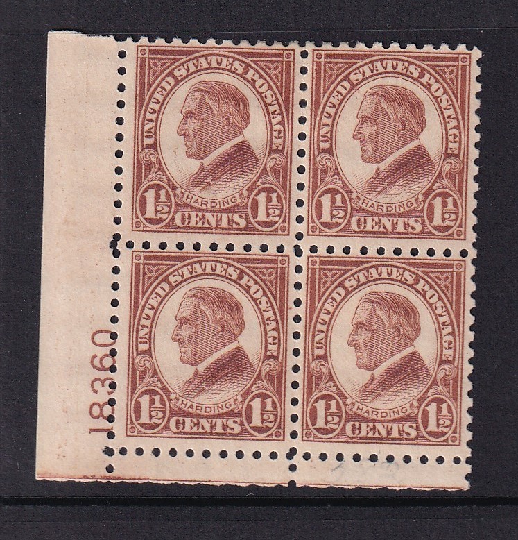 米国　＃５８２　２２年１．５ｃ目打１０　版番号ブロック未使用Ｈ