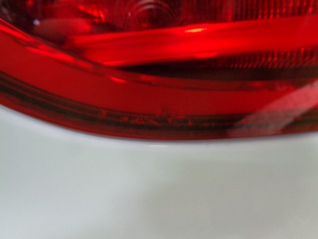 BMW 2シリーズ F46 2E20 218d 純正 リアゲート バックドア　※ 個人宅配送不可　　2023.8.22.HT.7-J1-4　外車　23071042 218d グランツアラー 2シリーズ 純正エンジンオイル 2シリーズグランツアラーF46 グランツアラー(2E20)(F46)左2列目シート