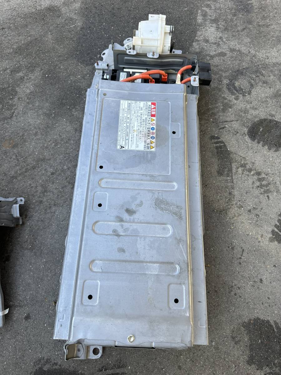 【ジャンク品 未チェック】プリウス ZVW30 ハイブリッドバッテリー G9280-76010 ※個人宅不可※