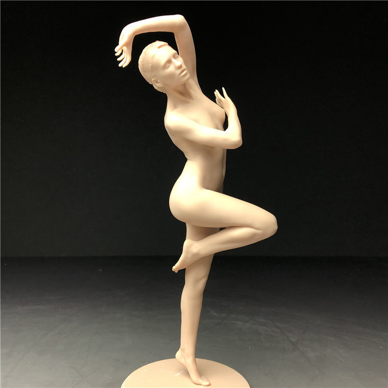 樹脂製　西洋彫り　女神　ヌード　女性　少女　美人　裸婦　仏像　置物　　重さ約91ｇ　高さ約20センチ