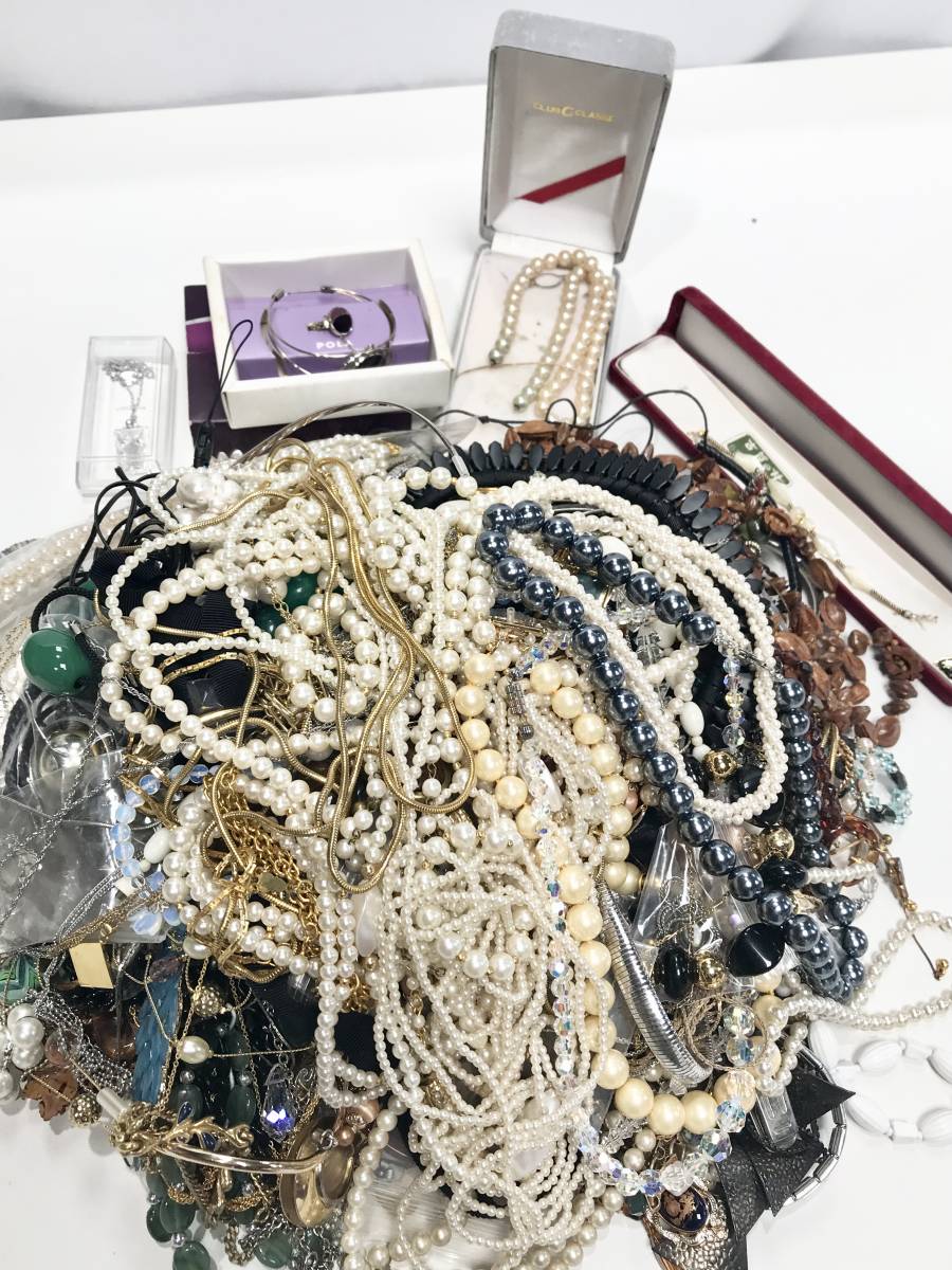 蘇さ(MtY1455)　アクセサリー　ネックレス　他　おまとめ　パール系/ビジュー/ゴールド系 他　約4.5kg　中古品　80サイズ