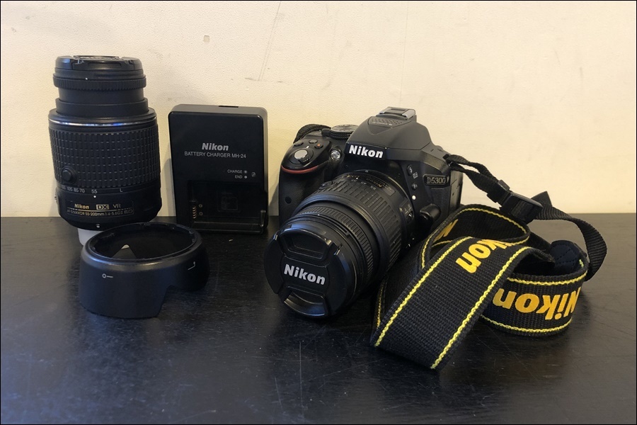 カメラ、光学機器 【送料無料】東京)◇NIKON ニコン D5300 デジタル