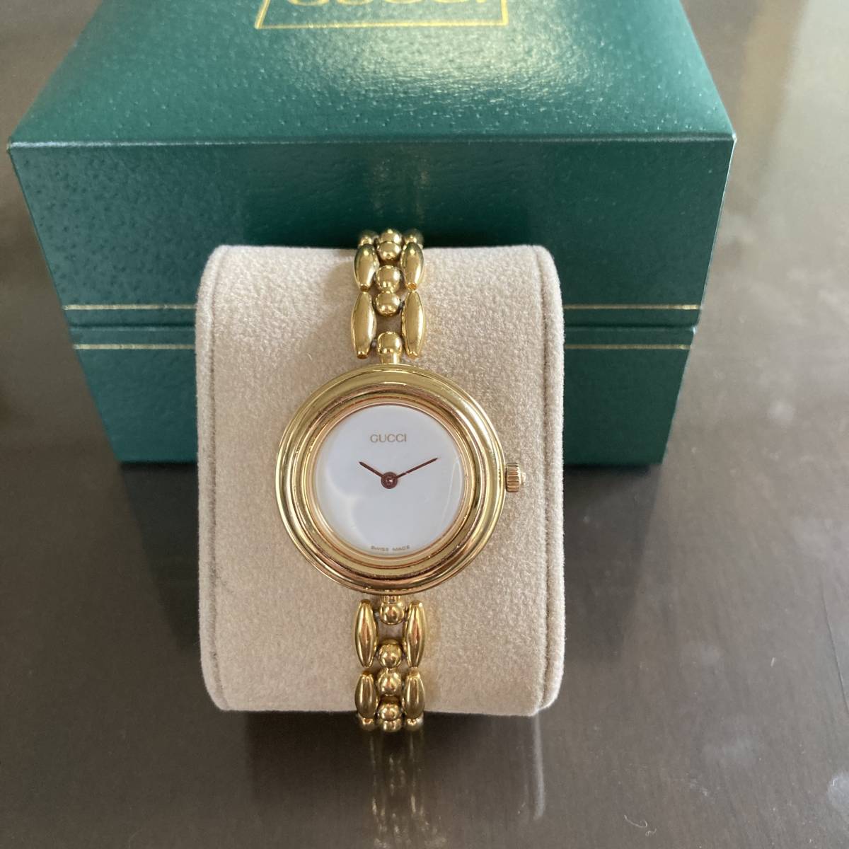 チェンジベゼル GUCCI グッチ チェンジベゼルウォッチ Hedy | 12色 
