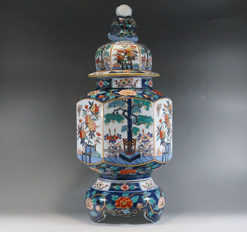 藤井朱明　極上染錦六面花割図　飾壷 K412◇ 藤井朱明 「極上染錦六面花割図飾壺」 共
