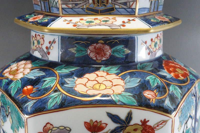 藤井朱明　極上染錦六面花割図　飾壷 K412◇ 藤井朱明 「極上染錦六面花割図飾壺」 共