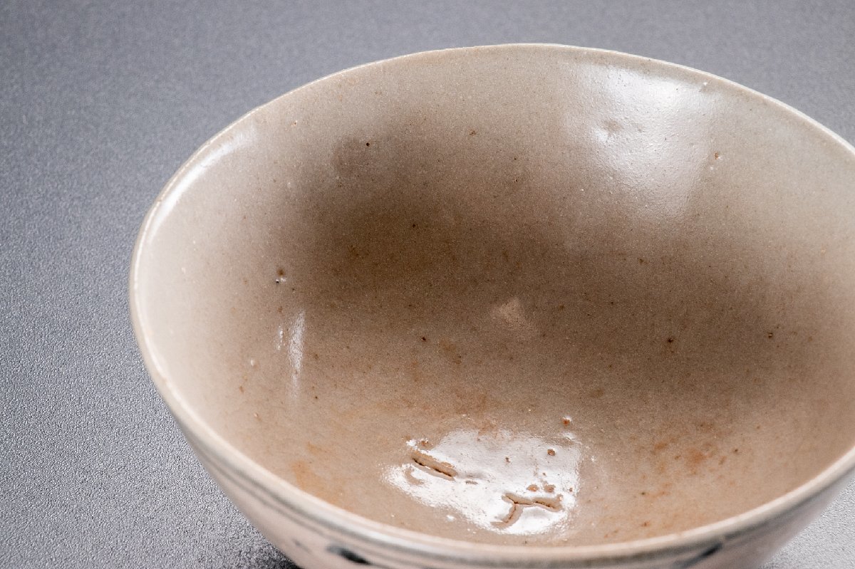 唐物染付明早期茶碗 中国美術】 染付草花文茶碗 明時代 箱付 D306 古美術 骨董 古玩