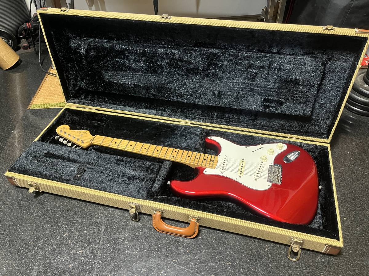 イングヴェイ ST57-140 YM Candy Apple Red Stratocaster Fender Japan