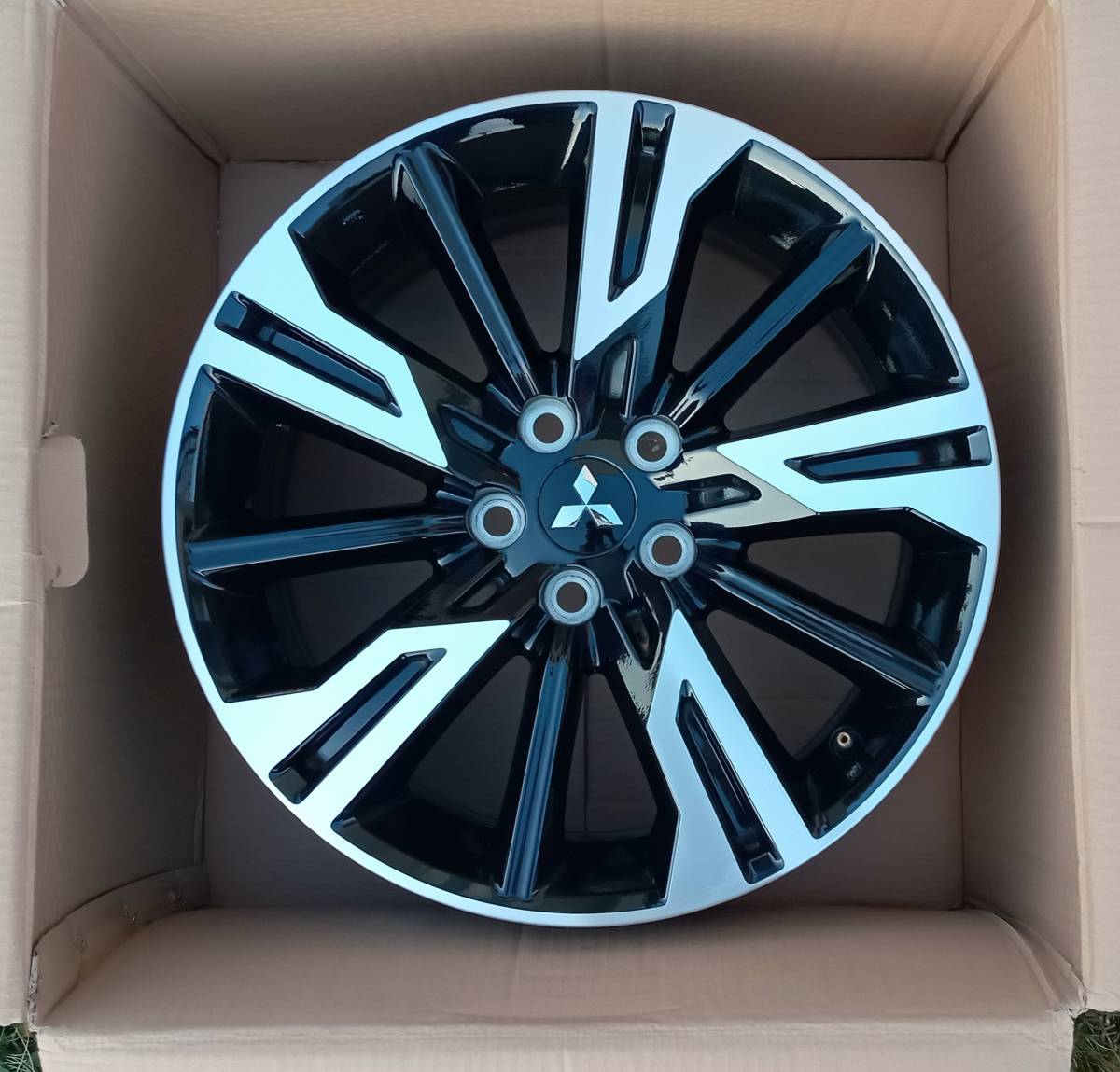 送料無料☆美品 三菱 純正 エクリプスクロス 18インチ 7J ＋38 1本 ブラックポリッシュ ECLIPSE CROSS ガソリンモデル