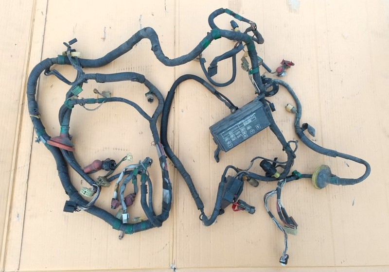 【格安，得価】 AE86 後期 エンジンルームハーネス レビン トレノ 4A-G(トヨタ用)｜売買されたオークション情報、yahooの商品情報をアーカイブ公開 - オークファン トヨタ用