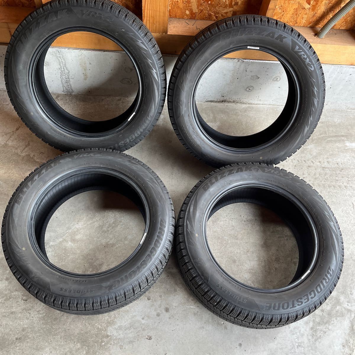 ☆北海道発！直接取引限定！☆ ブリヂストン　ブリザック　VRX2 205/55R16 18年製　スタッドレス　4本セット　