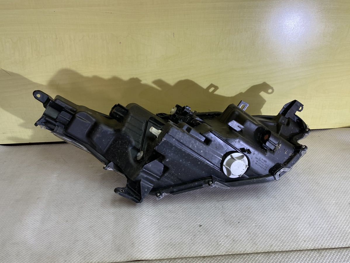 KSP210 ヤリス 左ヘッドライト Koito K0-3 LED#3777 ヤリス KOITO K0-3