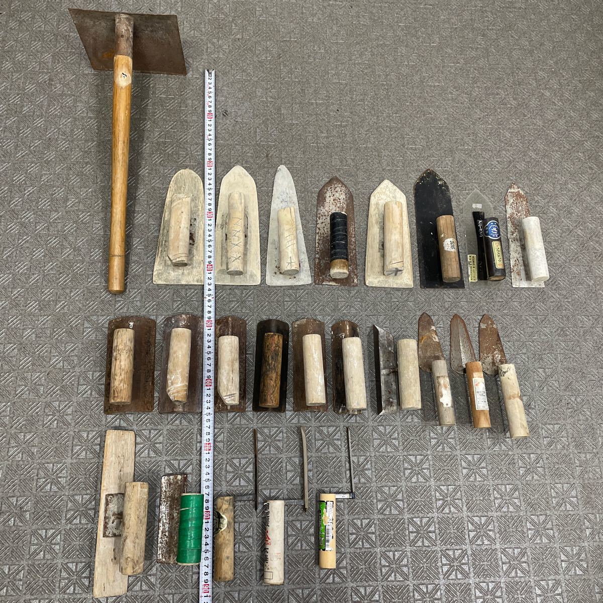 ○111○ 左官道具 コテ 大工道具 24本　まとめて　