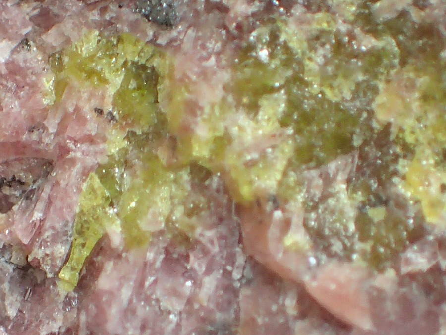 国産鉱物_長野県八木沢鉱山のヘルビン２_6