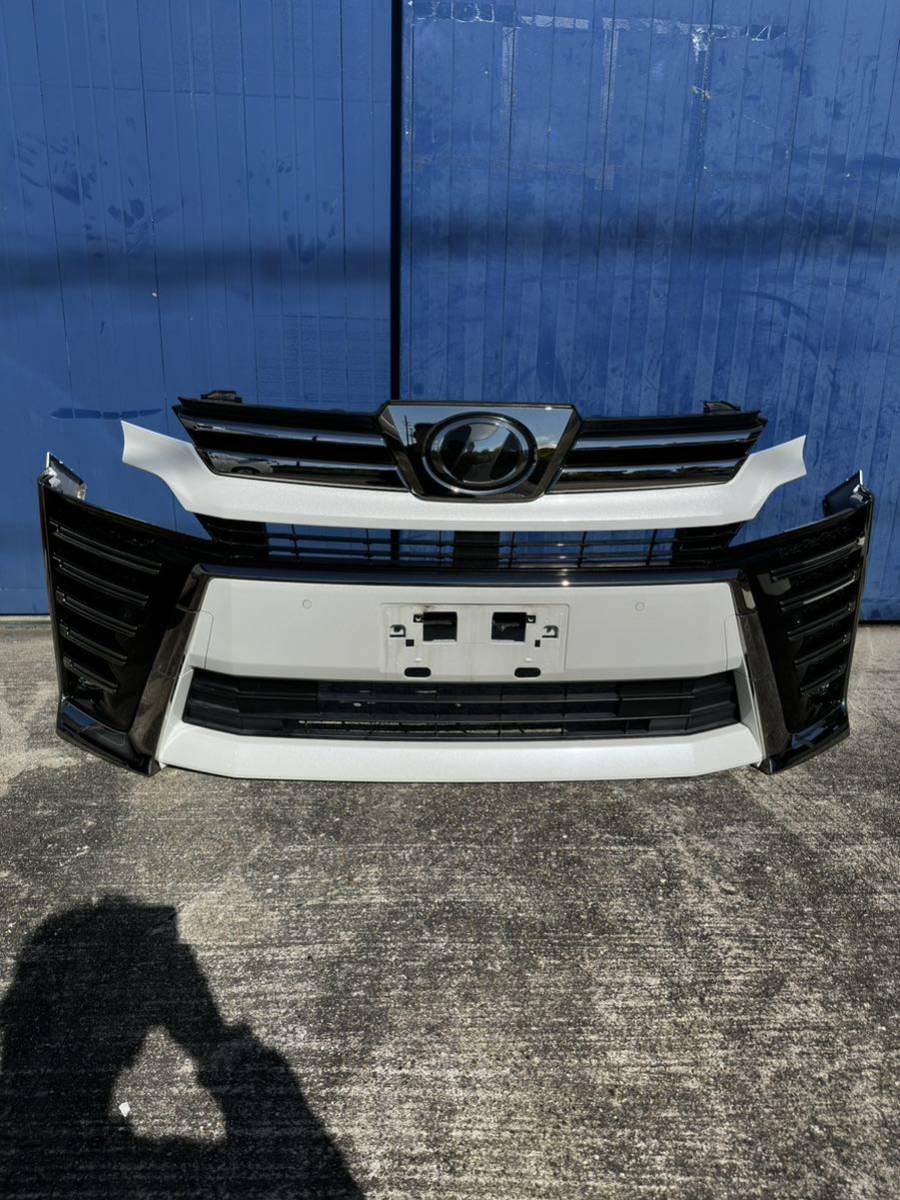 AGH30 ヴェルファイア　30後期 フロントバンパー　フロントグリル　カラーナンバー070 