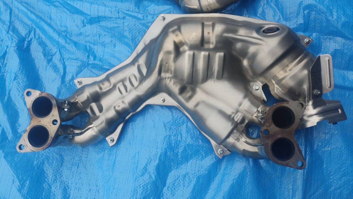 新車200km外しGR86 エキマニ オーバーパイプ フロントパイプ ZN6の流用 