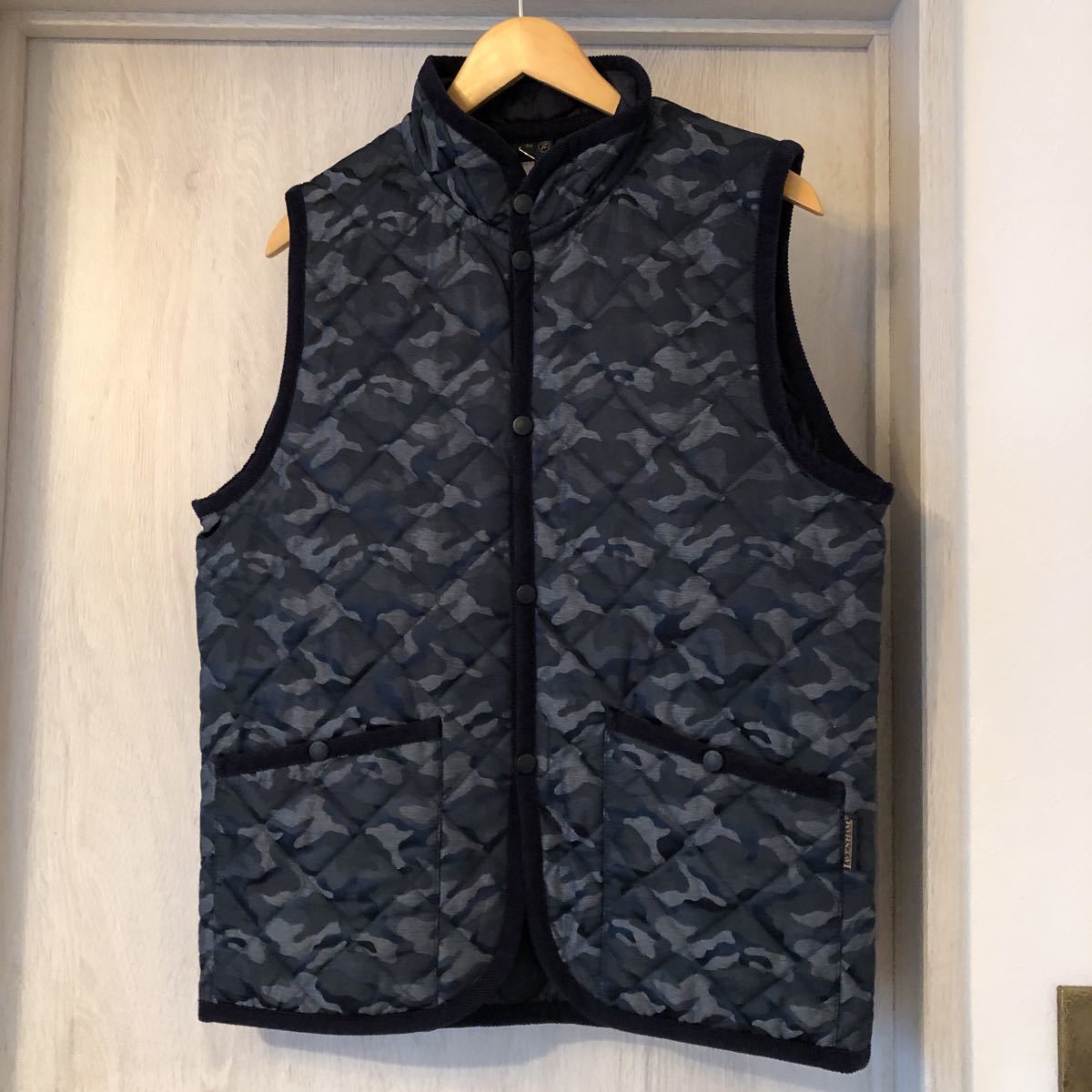 メンズ LAVENHAM×narifuri♢別注 カモフラ キルティング ベスト 40