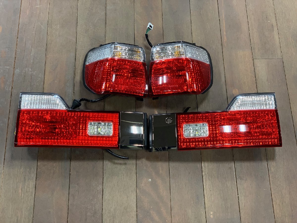 クリアランス正規品 日産 WGNC34 ステージア 後期 純正 テール