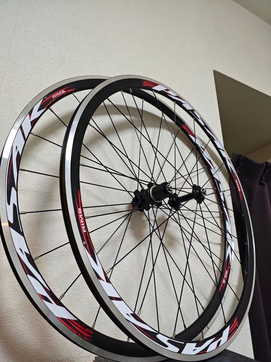 モニター募集】新品 軽量 700C ロードバイク ホイールセット 11速 黒い