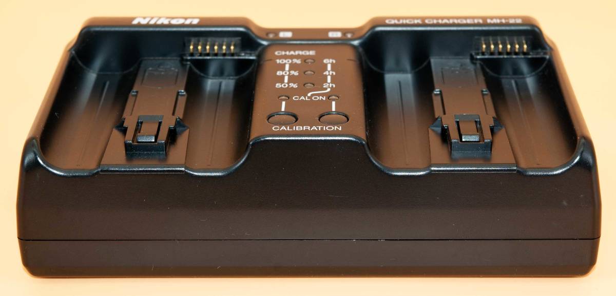 ニコン クイックチャージャー MH-22 （EN-EL4a、EN-EL4） Nikon MH-22
