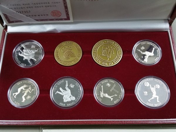 SNFO34　世界のコイン　記念コイン　韓国 ソウルオリンピック　シンガポール　日本近代コイン など　おまとめ