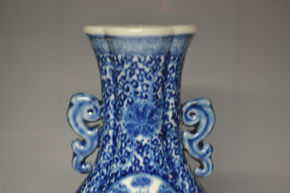 中国美術 染付 花瓶 中国古玩 置物 中国美術 花瓶 中国古玩 藏出 大明