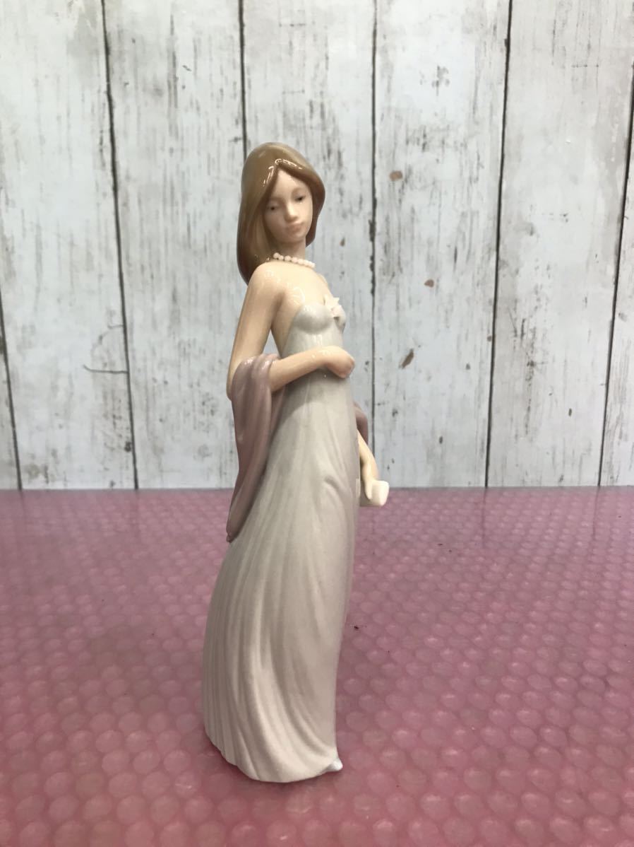 LLADRO リヤドロ フィギュリン 踊る少女 LLADRO リヤドロ 踊る少女