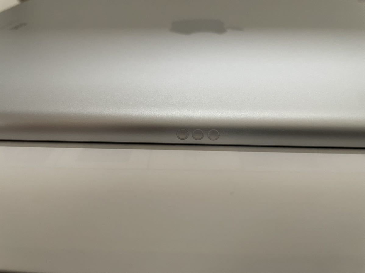 Apple アップル iPad（第9世代） 10.2型 Wi-Fi ストレージ：64GB シルバー　美品_7