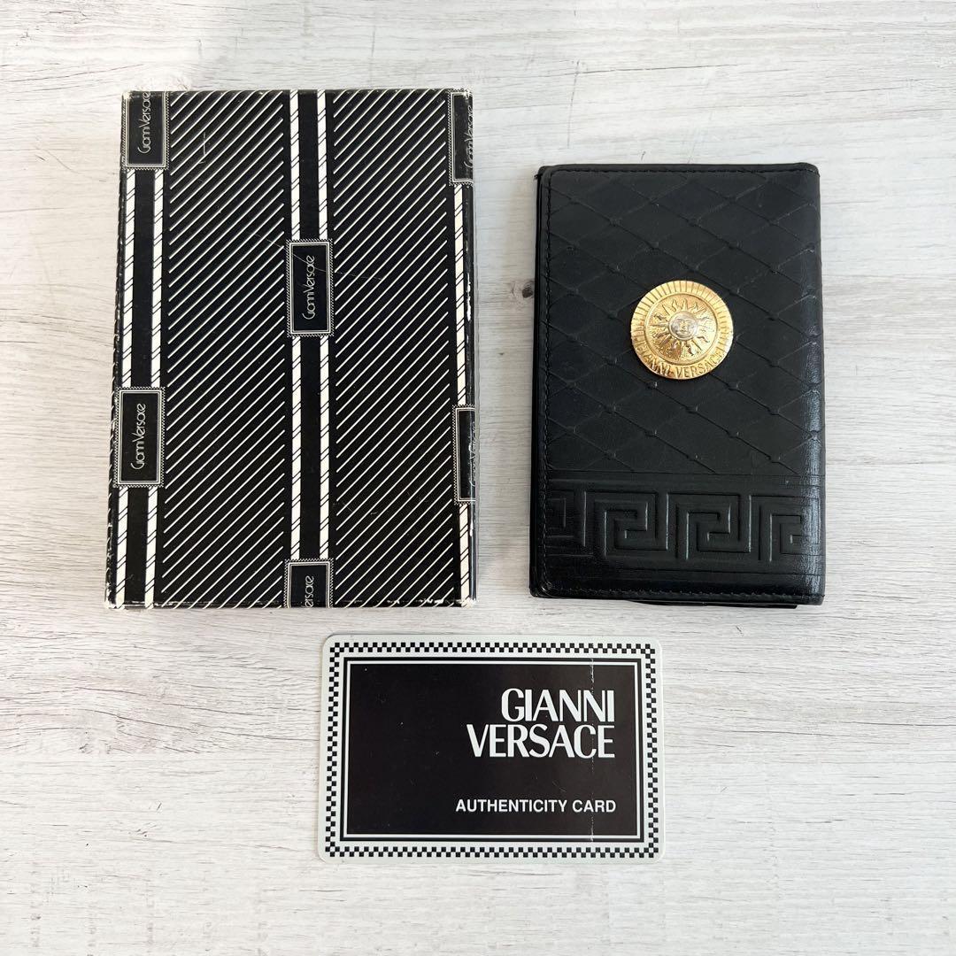 カードケース VERSACE GIANNI 未使用VERSACE ベージュ ウォレット