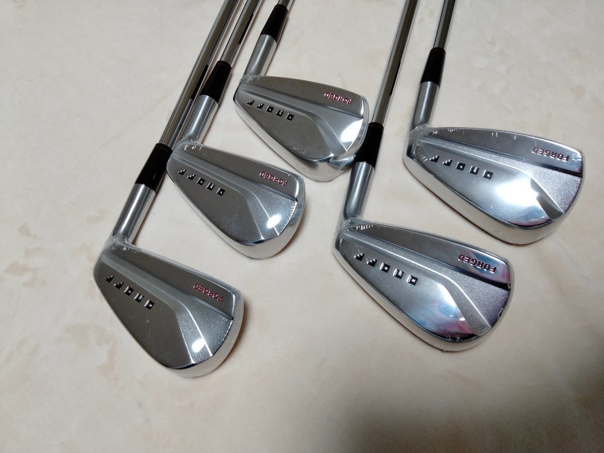 新品　オノフ クロ フォージドアイアンセット6〜9 Pw（5本）N.S.PRO MODUS 3 TOUR105 Sシャフト