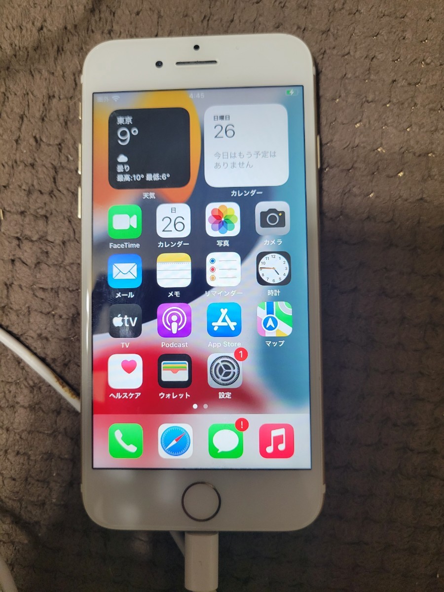 人気定番，爆買い 割れなし 動作品 Apple iPhone7 32GB ドコモ版SIM