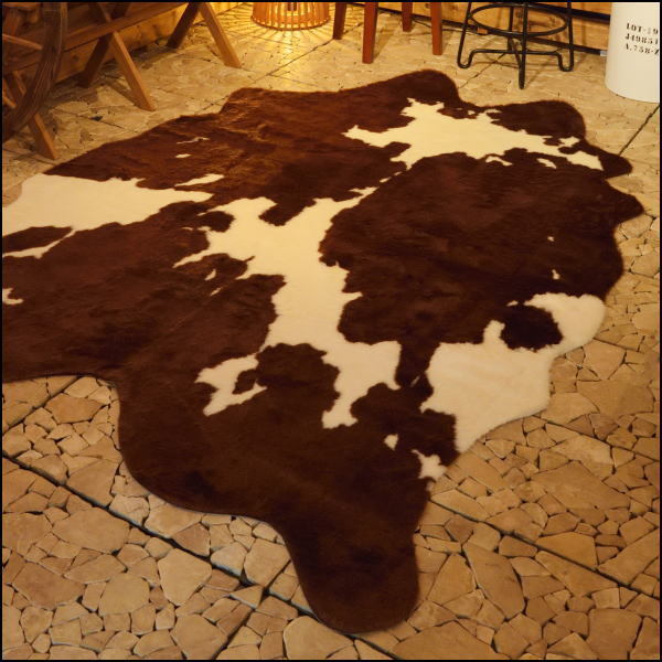 【超激得，送料無料】 ラグ カーペット 絨毯 160&times;220cm カウラグ フェイクファー ハラコ おしゃれ 敷物 マット 高級 毛皮風 一部除 855R8(カーペット一般)｜売買されたオークション情報、yahooの商品情報をアーカイ カーペット一般