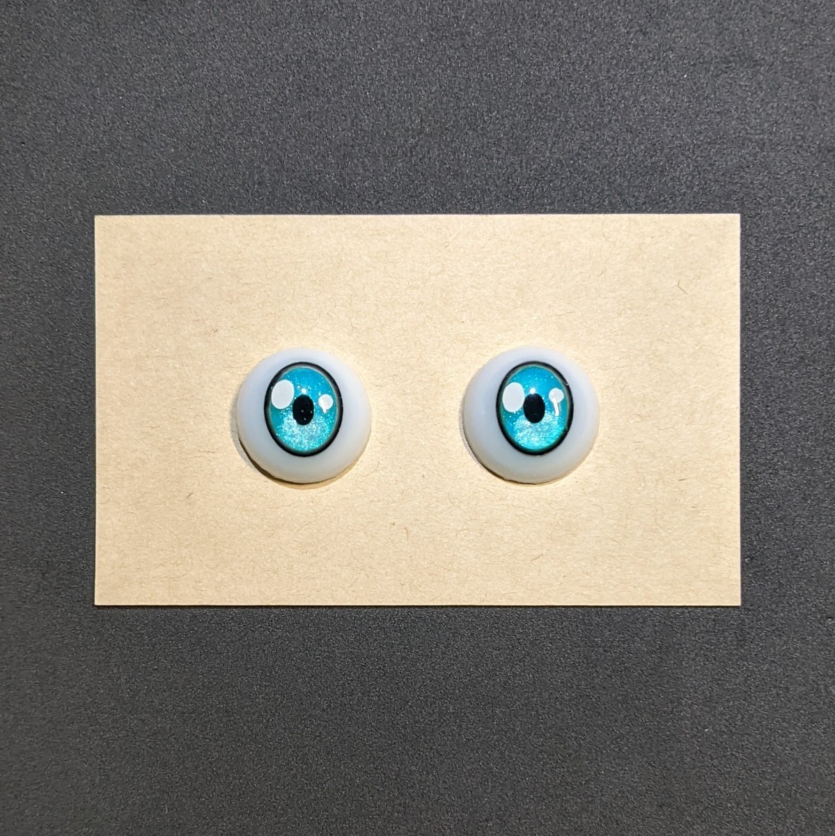 ドールアイ 20mm 立体黒目 アニメアイ グラスレジンアイ プラスチックアイ 31103