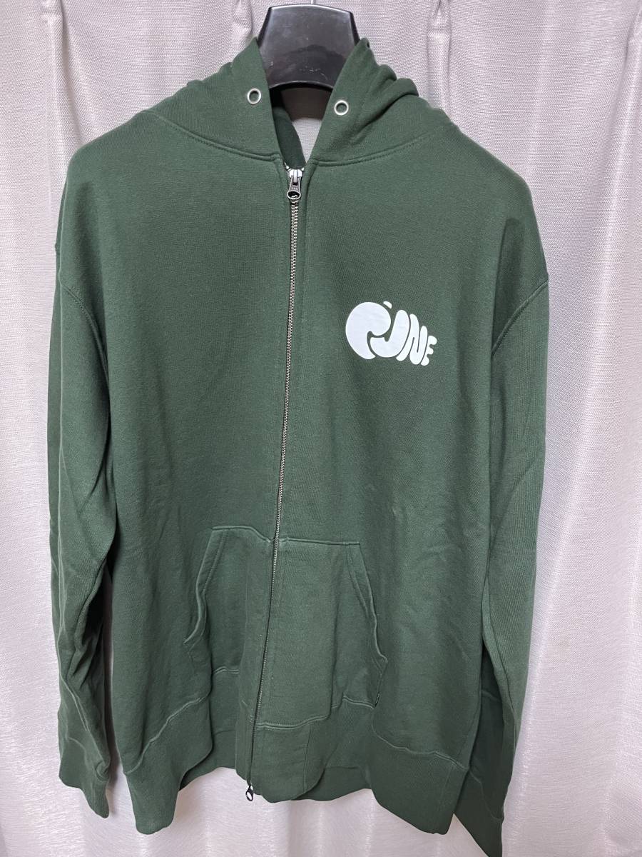 cune　キューン　パーカー