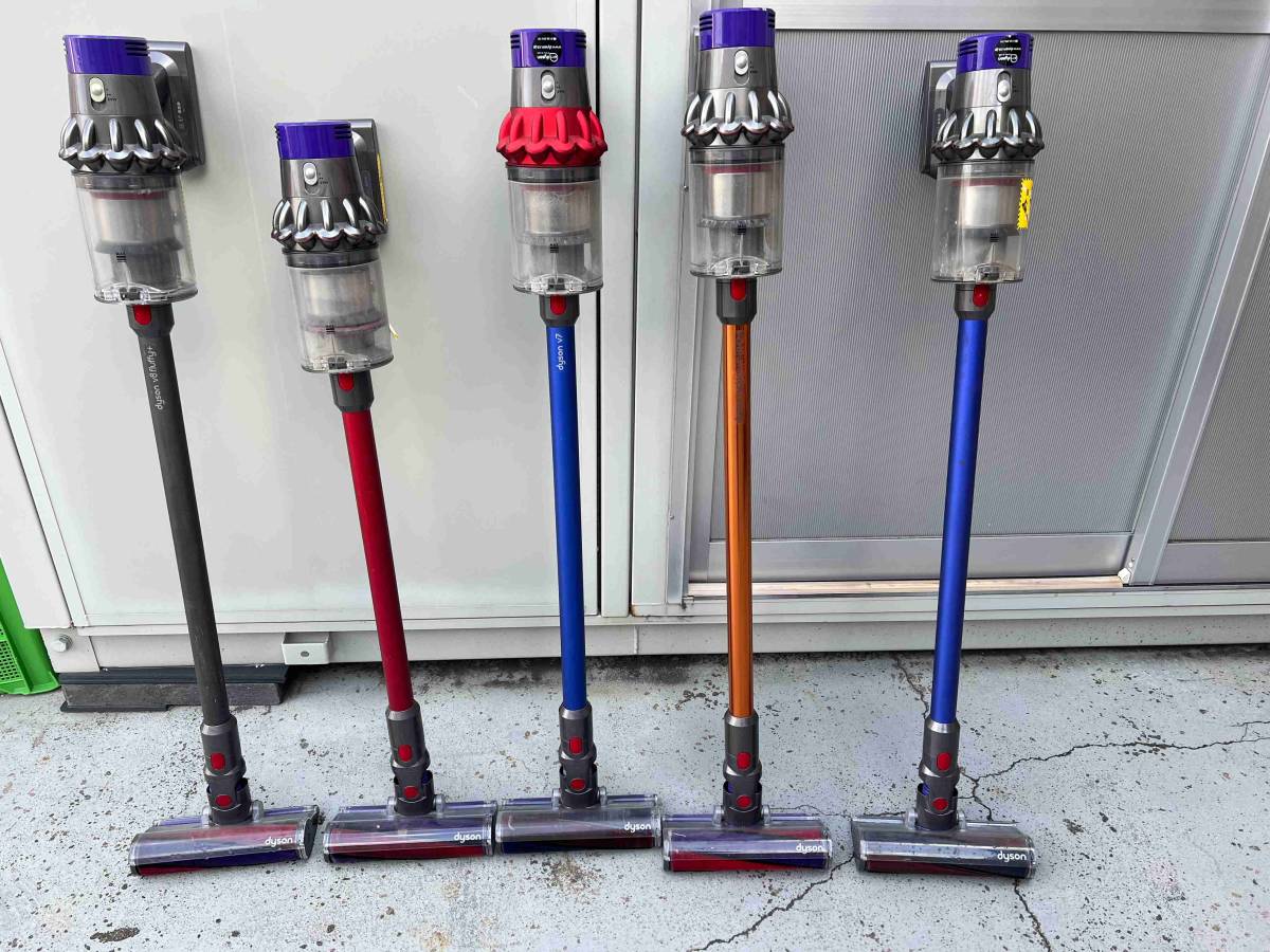 プ*。様 Dyson sv12コードレスクリーナー 本体 付属品セット dyson ダイソン SV12 サイクロン式コードレスクリーナー 5点まとめ