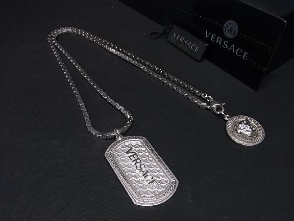  1円 VERSACE ヴェルサーチ メデューサ ネックレス ペンダント アクセサリー シルバー系 AV2186(服飾小物)｜売買されたオークション情報、yahooの商品情報をアーカイブ公開 - オークファン 服飾小物