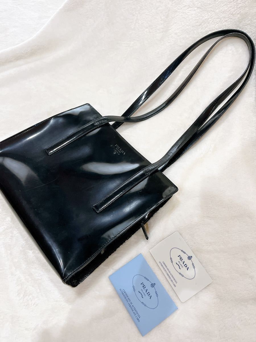 PRADA トートバッグ　エナメル　プラダ　ギャランティ　カード　保存袋　黒　ブラック　光沢　ハンドバッグ　バッグ　bag 正規品　