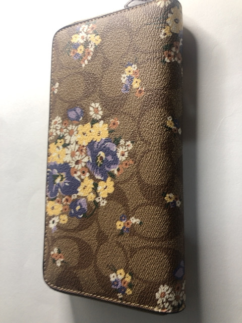 O[新品未使用]COACH コーチ 財布 F31572 カラー カーキー×マルチカラー 