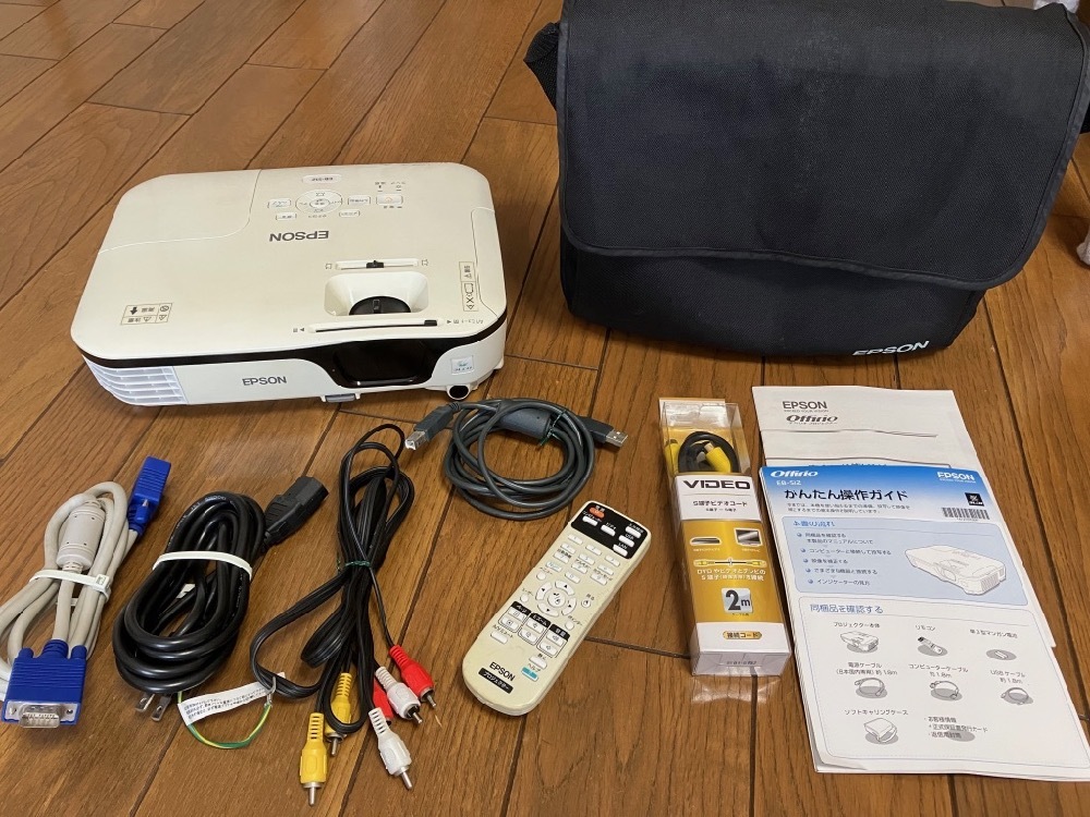 EPSON プロジェクター　EB-S12