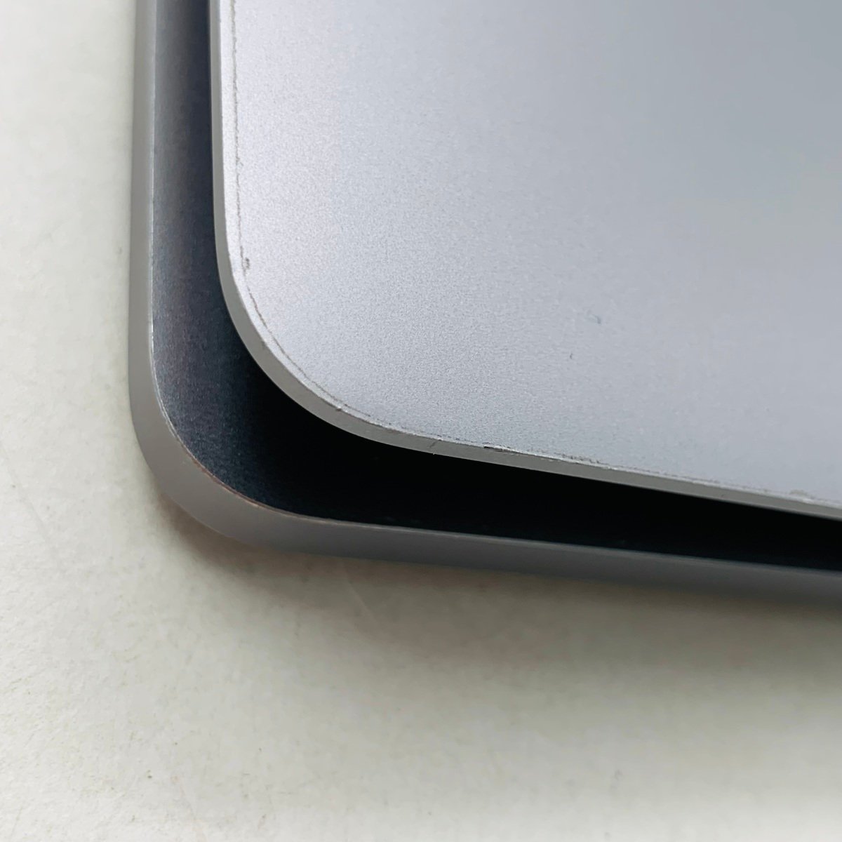 ☆MacBook Pro Touch Bar＋Touch ID 13インチ (Mid 2019) スペース