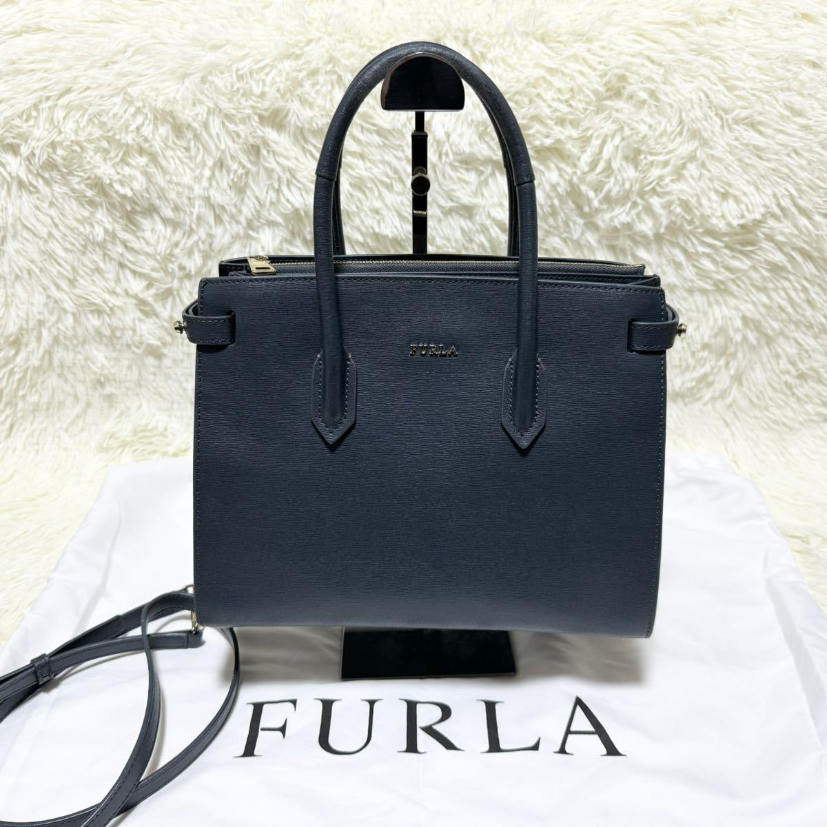 1円～【入手困難品】定価10万円 フルラ FURLA ハンドバッグ ショルダーバッグ 2way レザー レディース メンズ ブルー ピン PIN S