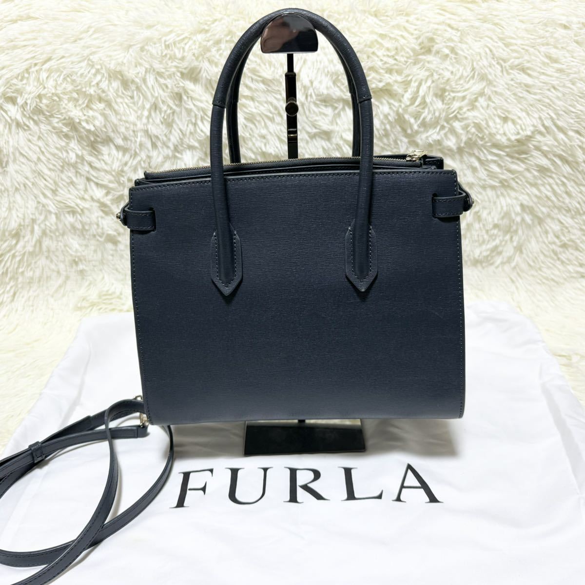 1円～【入手困難品】定価10万円 フルラ FURLA ハンドバッグ ショルダー