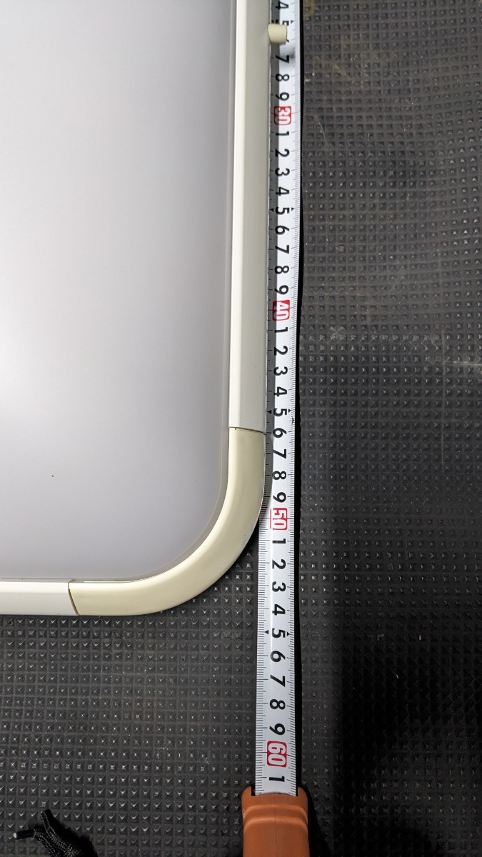 照明器具　四角い蛍光灯_5