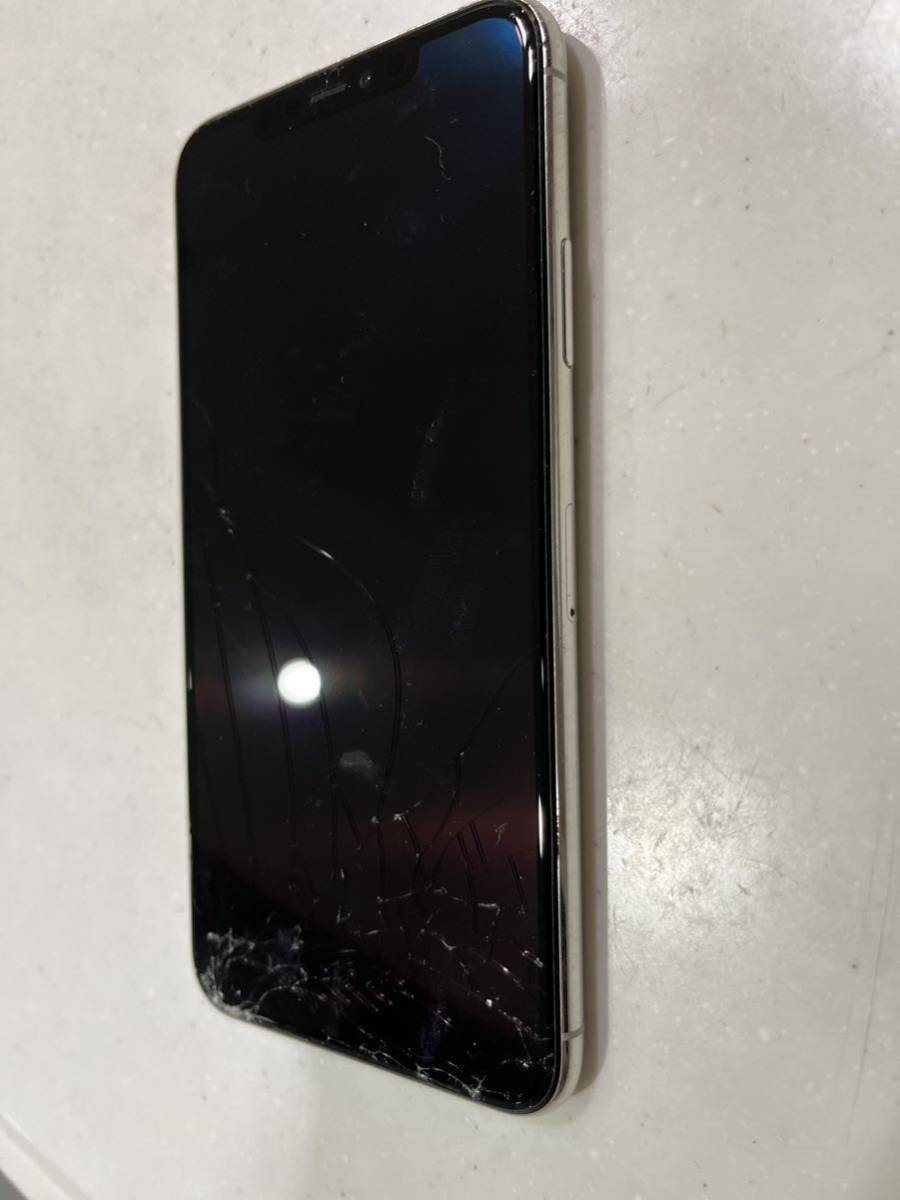 SIMフリー Apple iPhone11promax 256GB_8