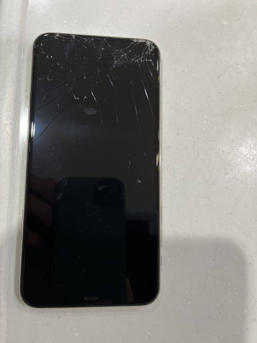 SIMフリー Apple iPhone11promax 256GB_9