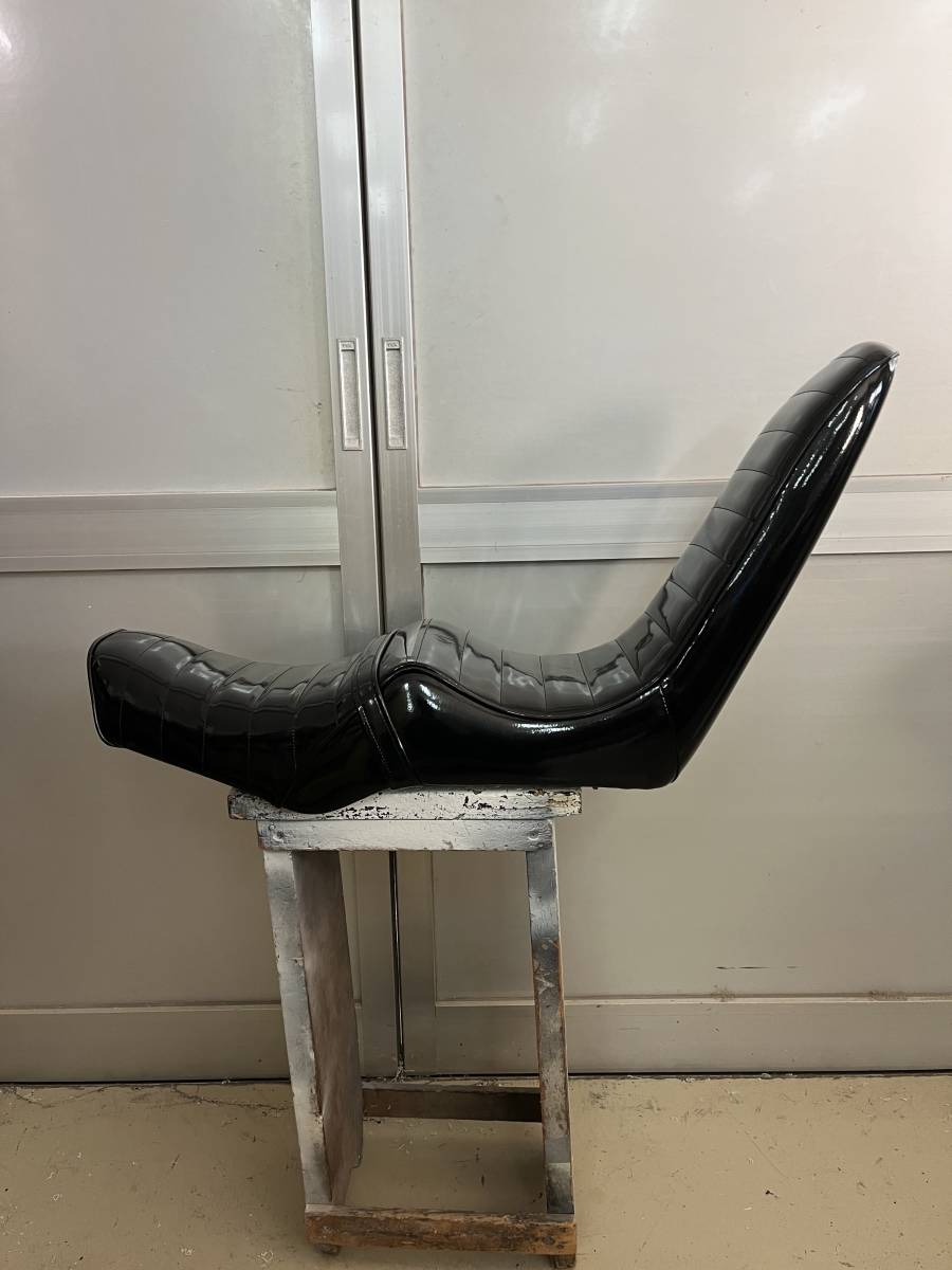 GN125 GN125H GN125-2F 三段シート 50cm 希少 レア(社外品)｜売買され 