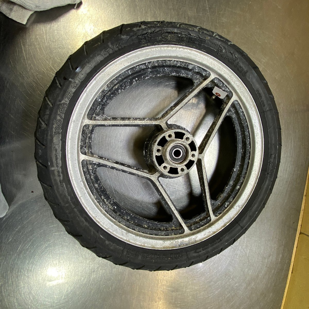 GSX750Sカタナ フロントホイール 16x2.15☆GS75X、2型、刀750、刀1100