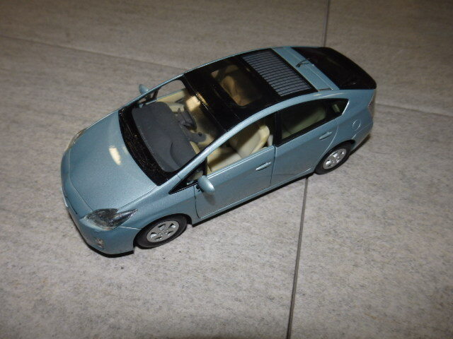 1/30 PRIUS プリウス 783 アクアブルーメタリック トヨタ TOYOTA カラーサンプル ミニカー G55(乗用車)｜売買された ...